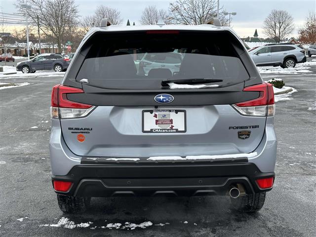 $33284 : PRE-OWNED 2023 SUBARU FORESTE image 3