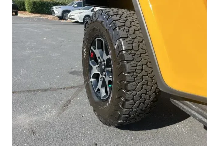 $36992 : Jeep Wrangler Unlimited 2021 image 9