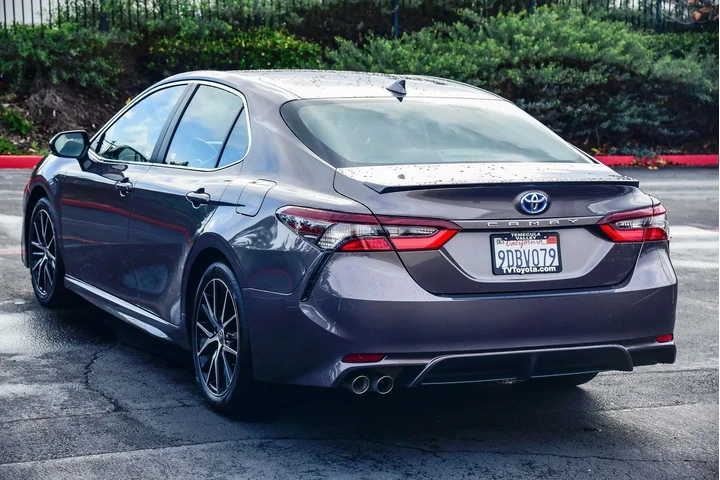 $28945 : Toyota Camry Hybrid 2023 SE image 5