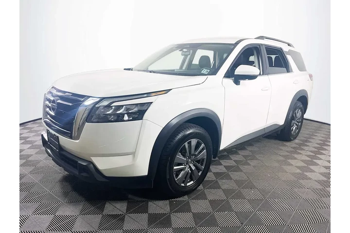 $30995 : Nissan Pathfinder 2024 AWD S image 1