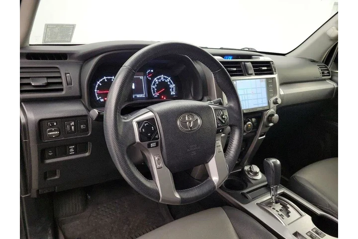 $35998 : Toyota 4Runner 2020 4x4 SR5 image 9