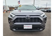 $33999 : Toyota RAV4 2023 AWD XLE Pre thumbnail