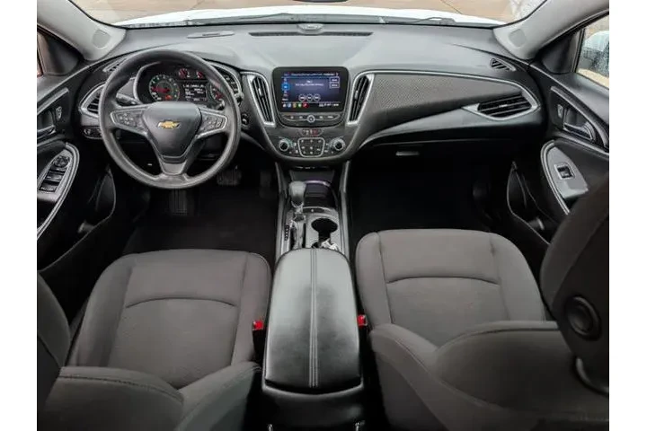 $15460 : Chevrolet Malibu 2023 LT 4dr image 10