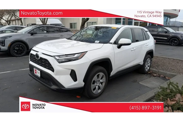 $27995 : 2023 RAV4 LE image 9