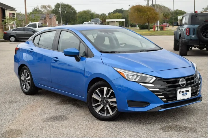 $15758 : Nissan Versa 2023 SV 4dr Sed image 7