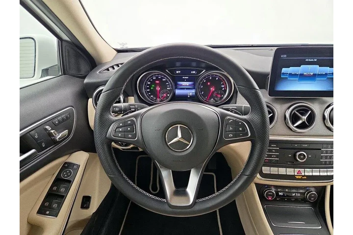 $19998 : Mercedes-Benz GLA 2020 AWD G image 10
