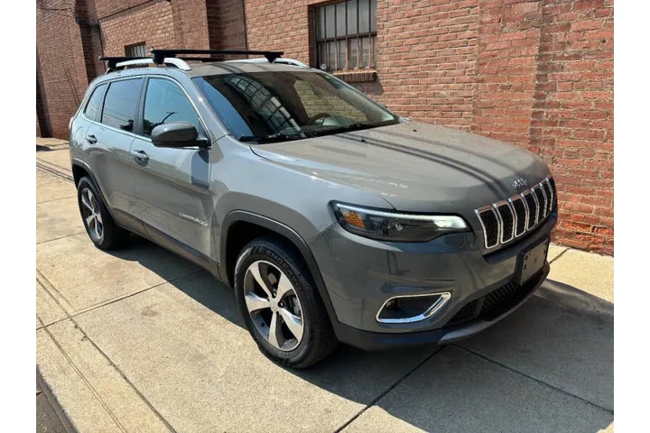 $19500 : 2020 Cherokee Limited image 9