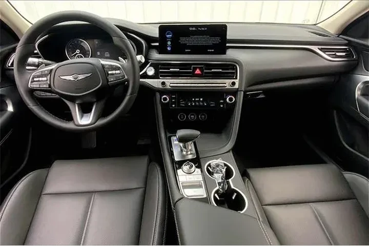 $36490 : Genesis G70 2025 AWD 2.5T St image 6