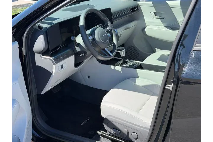 $20588 : Hyundai KONA 2024 SEL 4dr Cr image 10