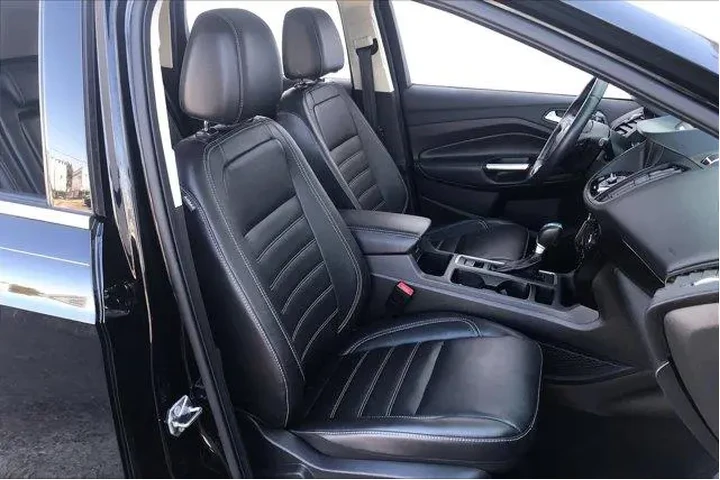 $11995 : Ford Escape 2017 Titanium 4d image 6
