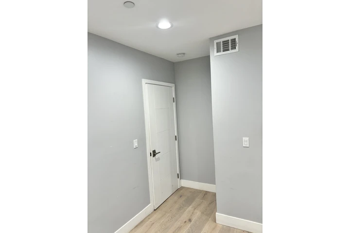 $1200 : Rento habitación image 1