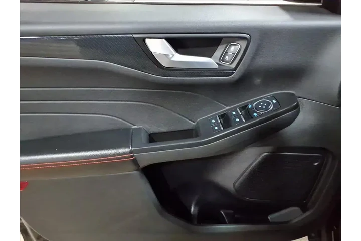 $25720 : Ford Escape 2023 AWD ST-Line image 9