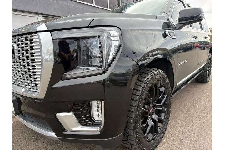 $48995 : 2022 GMC Yukon XL 4WD Denali image 8