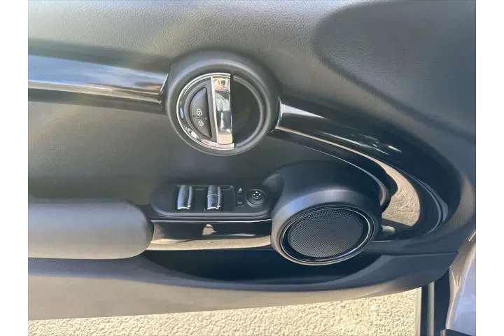 $26499 : MINI Convertible 2024 Cooper image 6