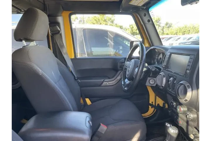 $15999 : Jeep Wrangler Unlimited 2015 image 5