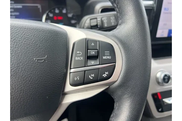 $34345 : Ford Explorer 2023 AWD XLT 4 image 10