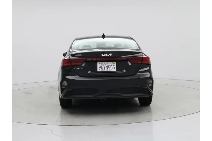 $17998 : Kia Forte 2023 LXS 4dr Sedan image 6