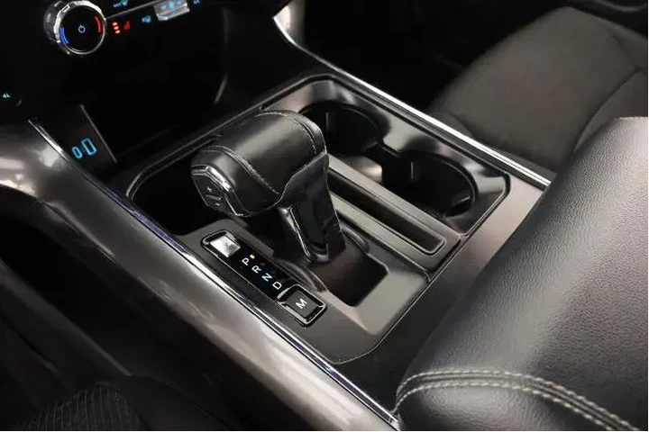 $38149 : Ford F-150 2023 4x4 Lariat 4 image 10