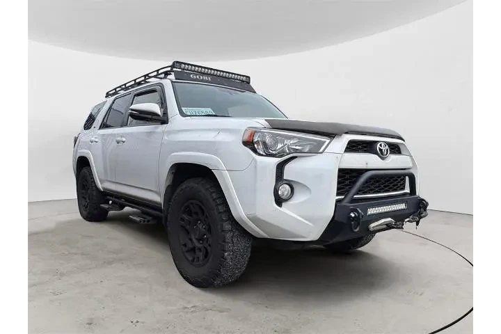 $27971 : Toyota 4Runner 2017 4x4 SR5 image 5