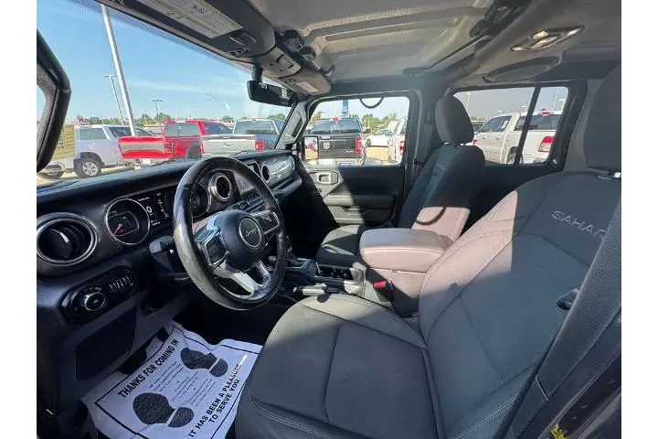 $27477 : Jeep Wrangler Unlimited 2021 image 9