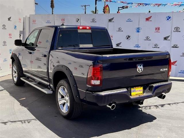 $27995 : Used 2015 1500 4WD Crew Cab 1 image 5