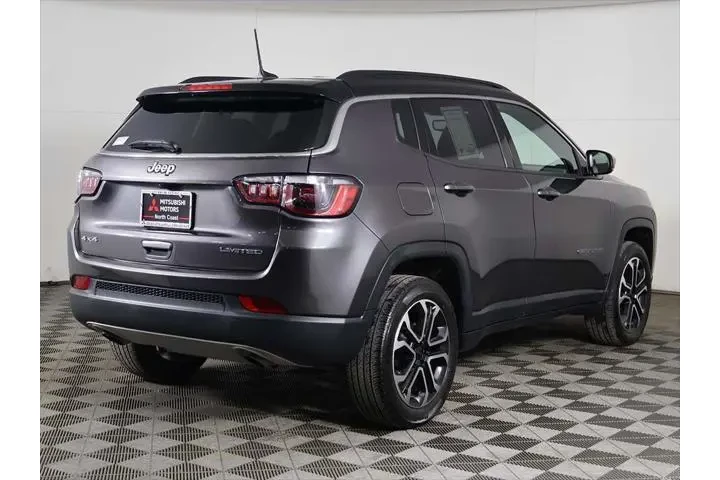 $22323 : Jeep Compass 2023 4x4 (Red) image 10