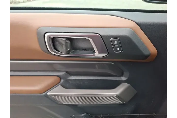 $35995 : Ford Bronco 2022 4x4 Base Ad image 10