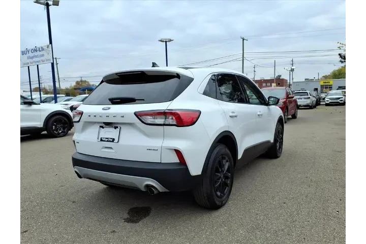 $18980 : Ford Escape 2022 AWD SE 4dr image 6