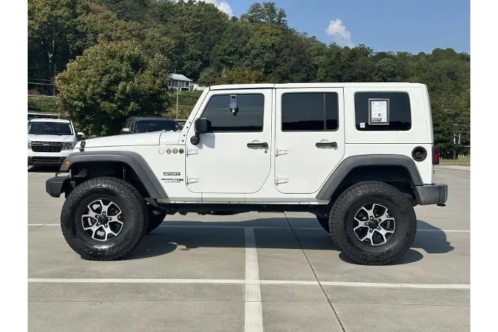 $23339 : Jeep Wrangler JK Unlimited 2 image 4
