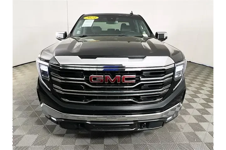 $39500 : GMC Sierra 1500 2024 4x4 SLT image 2