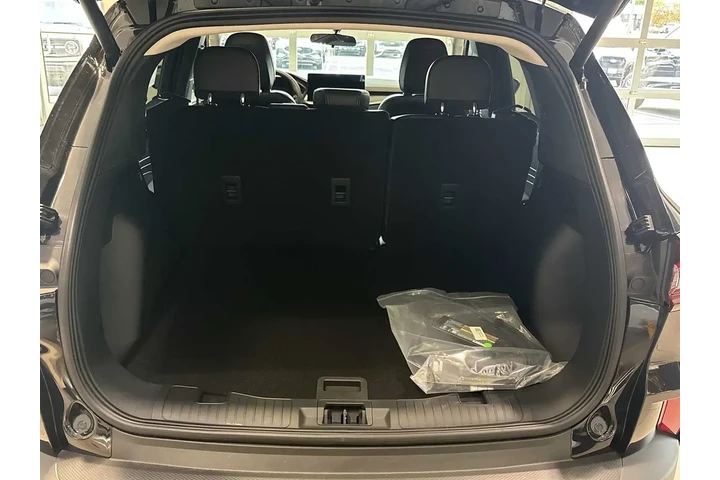 $36484 : Ford Escape Plug-In Hybrid 2 image 7