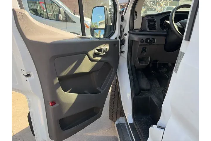 $30200 : Ford Transit 2024 250 3dr LW image 9