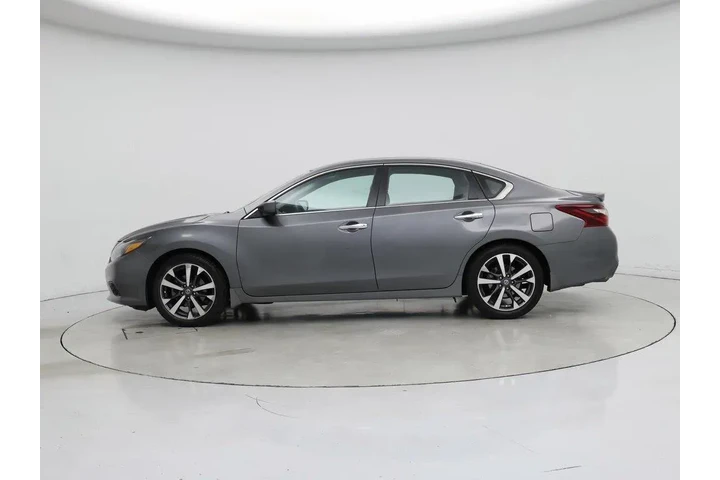 $13998 : Nissan Altima 2017 2.5 SR 4d image 3