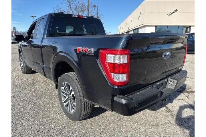 $31571 : Ford F-150 2023 4x4 XL 4dr S image 7