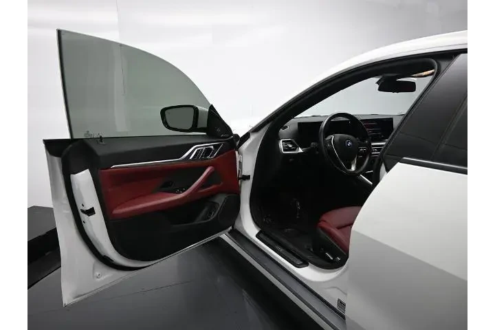 $25500 : BMW i4 2022 eDrive40 Gran Co image 9