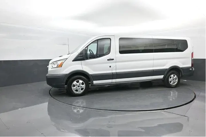 $27356 : Ford Transit 2018 350 XL 3dr image 4