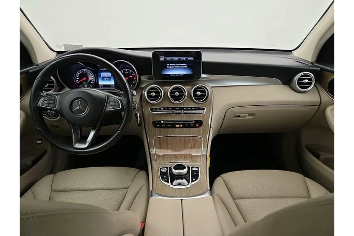 $17998 : Mercedes-Benz GLC 2018 GLC 3 image 9