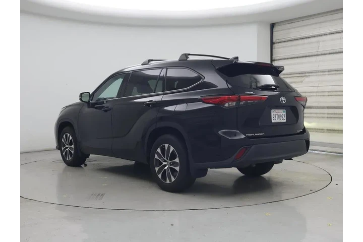 $37998 : Toyota Highlander 2022 AWD X image 2