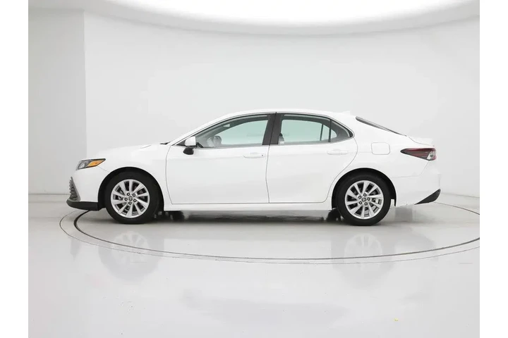 $21998 : Toyota Camry 2024 LE 4dr Sed image 3