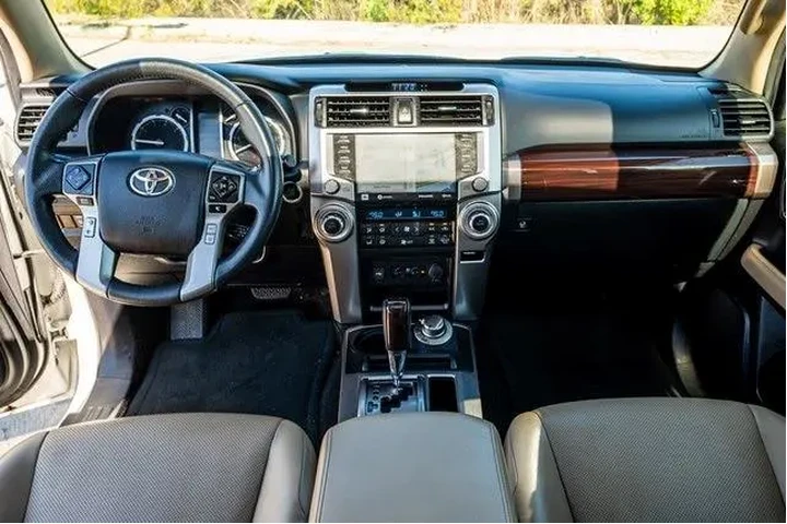 $33492 : Toyota 4Runner 2020 AWD Limi image 6