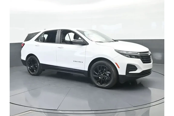 $16994 : Chevrolet Equinox 2024 LS 4d image 8