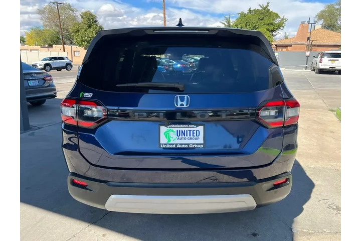 2023 Pilot EX-L 2WD image 6