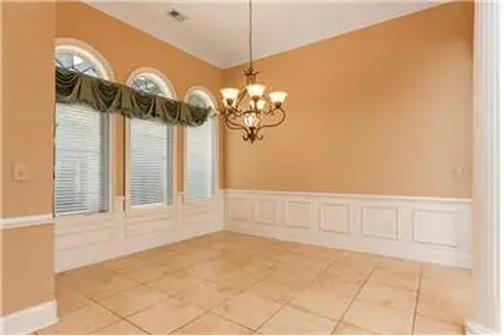 $4200 : Rental property with 4 bedro image 2