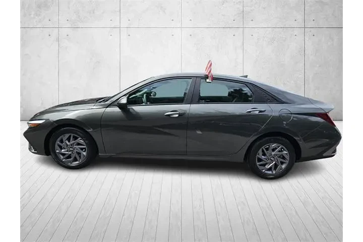 $18471 : Hyundai ELANTRA 2024 SEL 4dr image 2