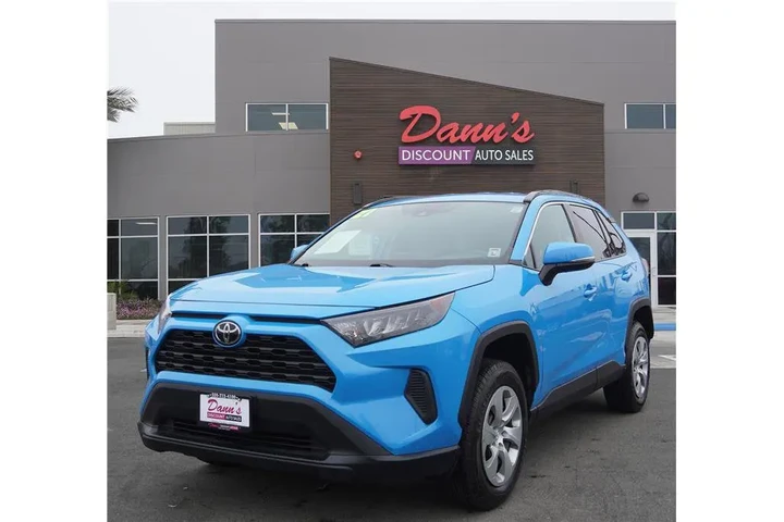 $19984 : 2021 RAV4 LE image 1