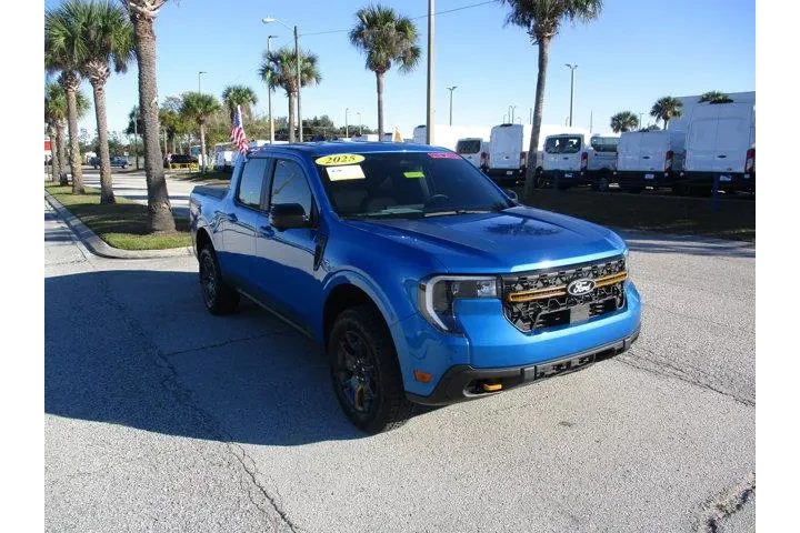 $36995 : Ford Maverick 2025 AWD Tremo image 1