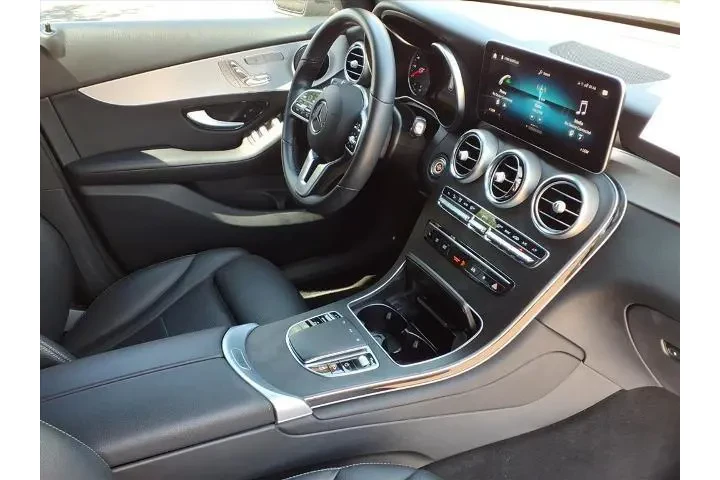 $28412 : Mercedes-Benz GLC 2022 GLC 3 image 10