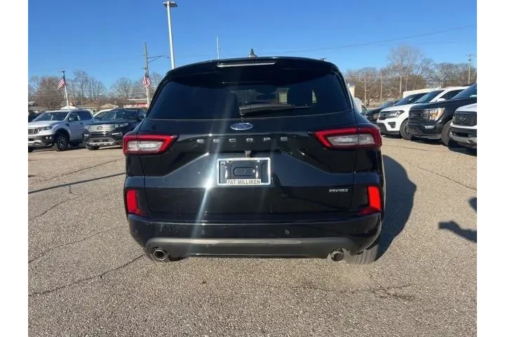 $23701 : Ford Escape 2023 AWD ST-Line image 3