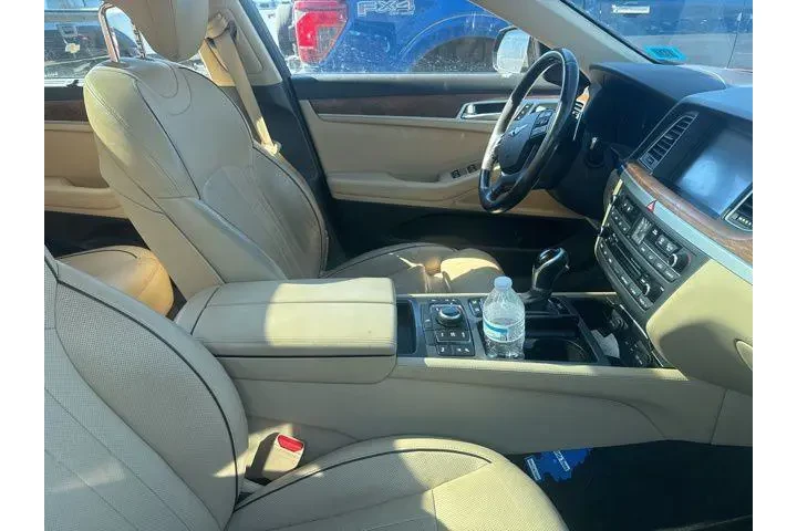 $15696 : Genesis G80 2017 3.8 4dr Sed image 5