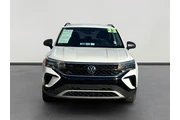 Volkswagen Taos 2023 S 4dr S thumbnail